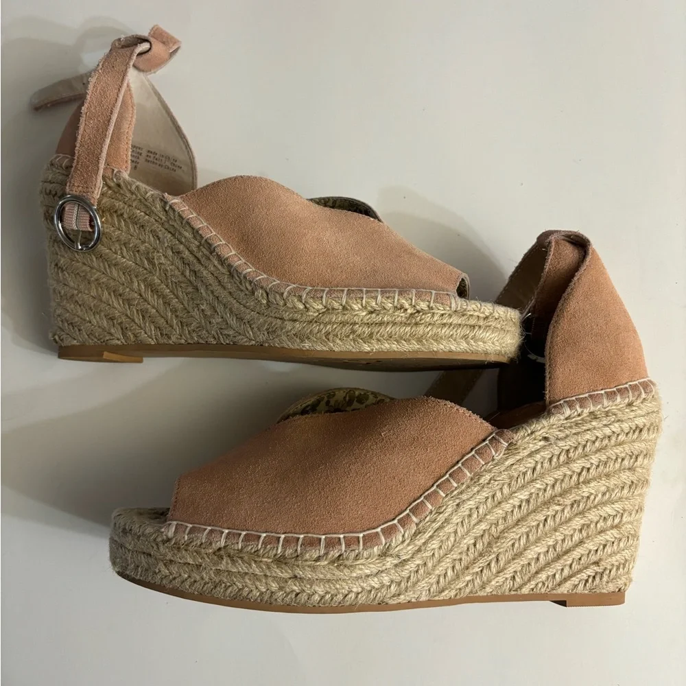 Seychelles Women's Pink/Blush Espadrille Wedge Sandals Size 8